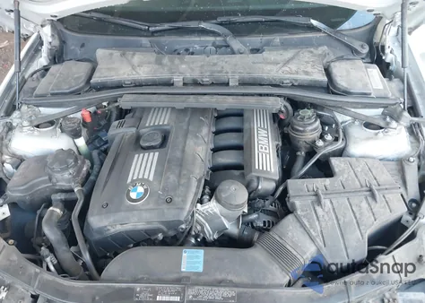 2011 BMW 328I z USA, uszkodzony, nr VIN WBAPH5G50BNM81618